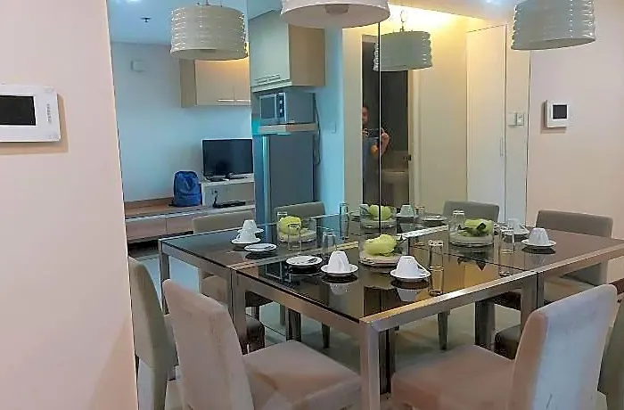 Posh Beds With View And Pools 2* Manila