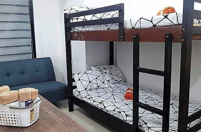 Posh Beds With View And Pools 2* Manila